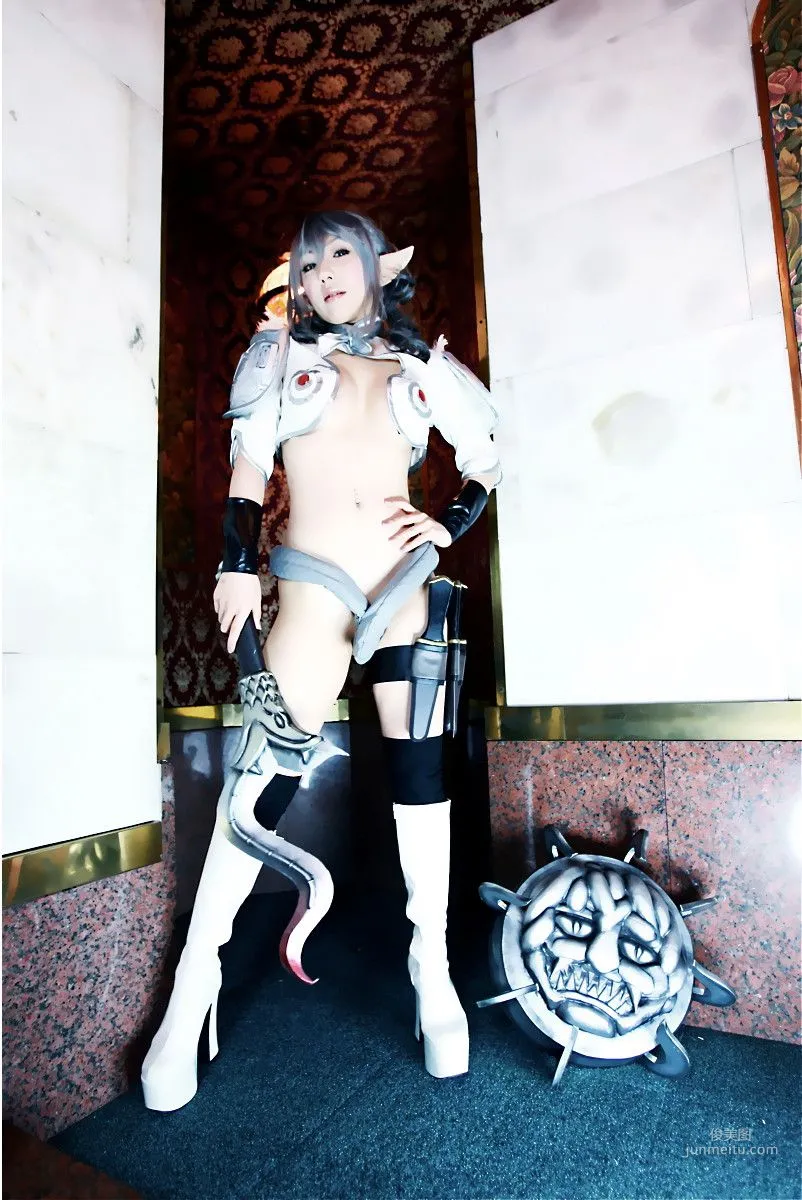 華群みさき 《Queen's Blade》Alice+Alleyne+Echidna  [HONEY BUNNY] 写真集67