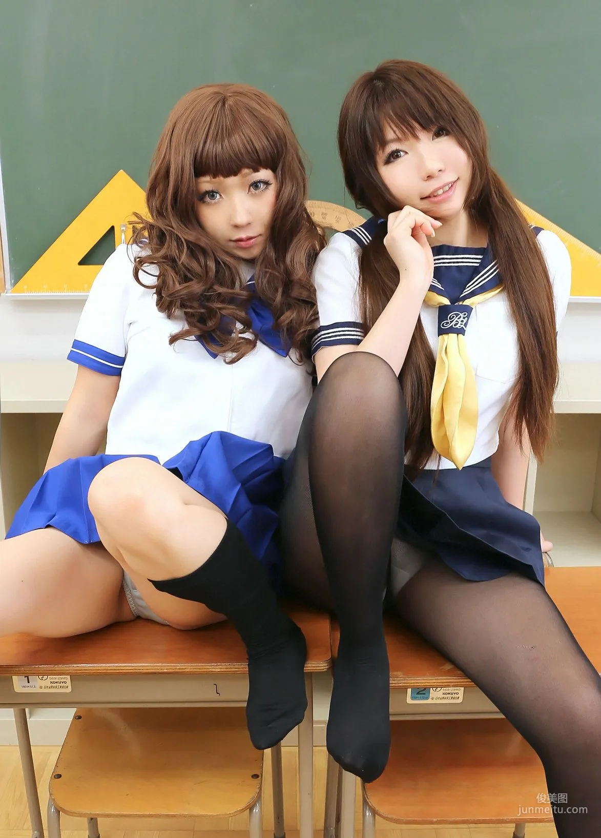 日暮りん&日暮らん [Sailor Osanpo -Shukketsu Dai Service] [日暮企画] 写真集75