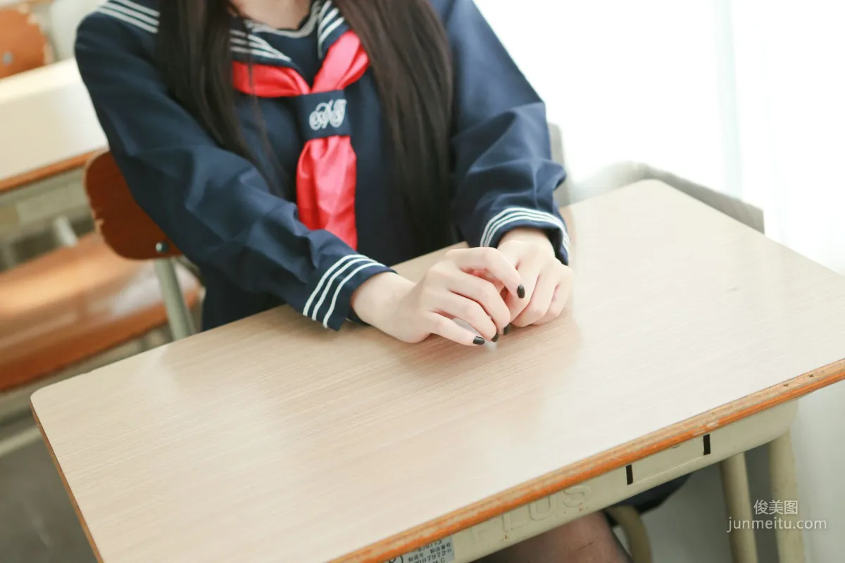 LeChat(るしゃ) School Girl(女子校生) [踊るねこ人間] 写真集3