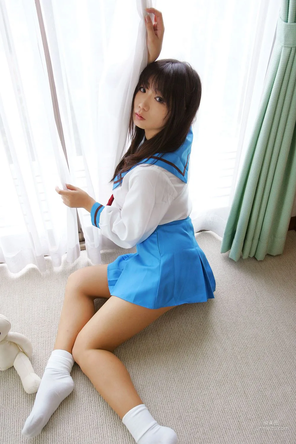 チョコボール向囲 《Suzumiya Haruhi no Yuuutsu》Suzumiya Haruhi+Asahina Mikuru 写真集56