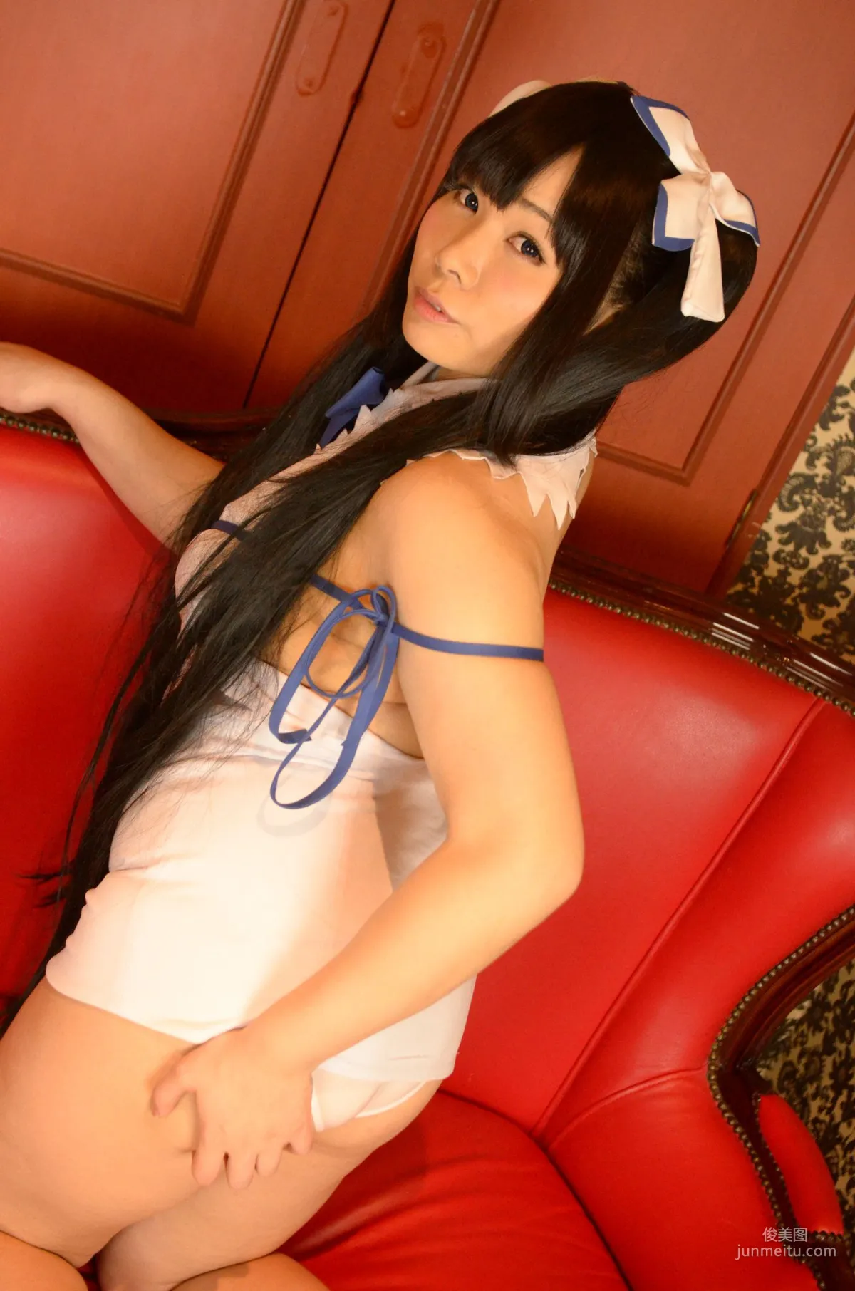 岡田ゆい《ダンジョンに出会いを求めるのは間違っているだろうか》Hestia [どてちん販売所] 写真集49