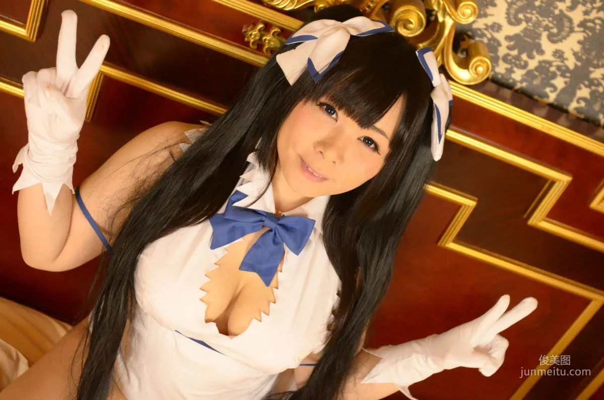 岡田ゆい《ダンジョンに出会いを求めるのは間違っているだろうか》Hestia [どてちん販売所] 写真集76