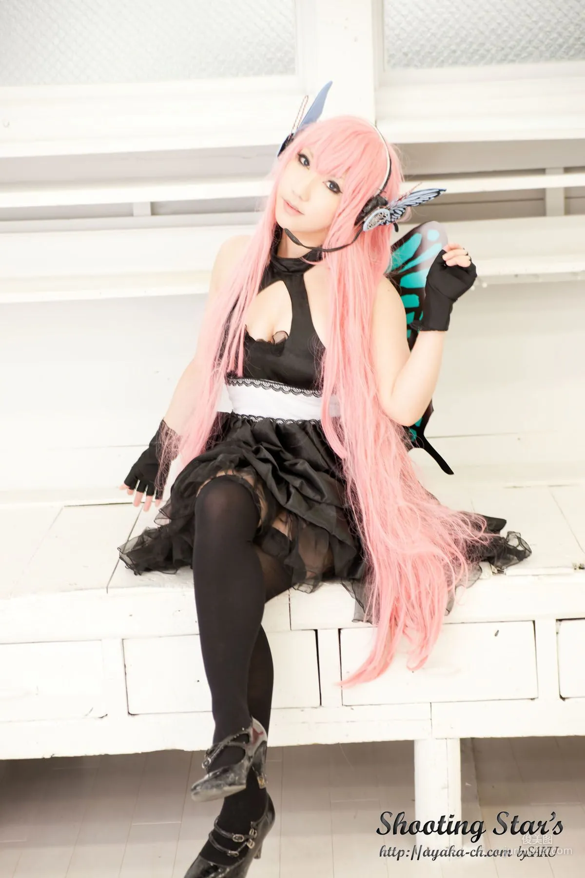 绫香 (Sakuサク) 《VOCALOID》 Megurine Luka [Shooting Star's] 写真集39