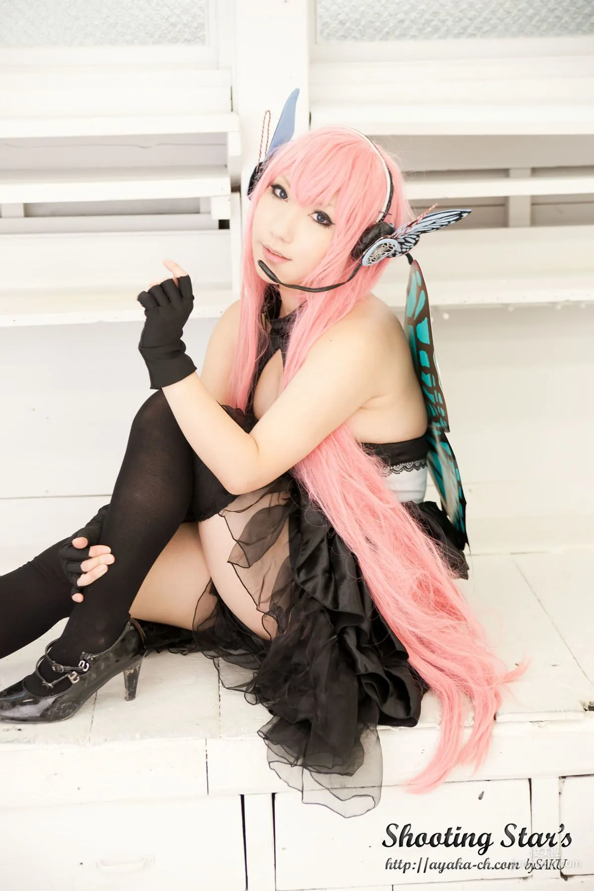 绫香 (Sakuサク) 《VOCALOID》 Megurine Luka [Shooting Star's] 写真集37