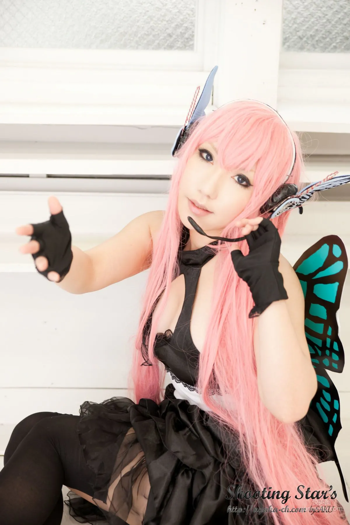 绫香 (Sakuサク) 《VOCALOID》 Megurine Luka [Shooting Star's] 写真集38