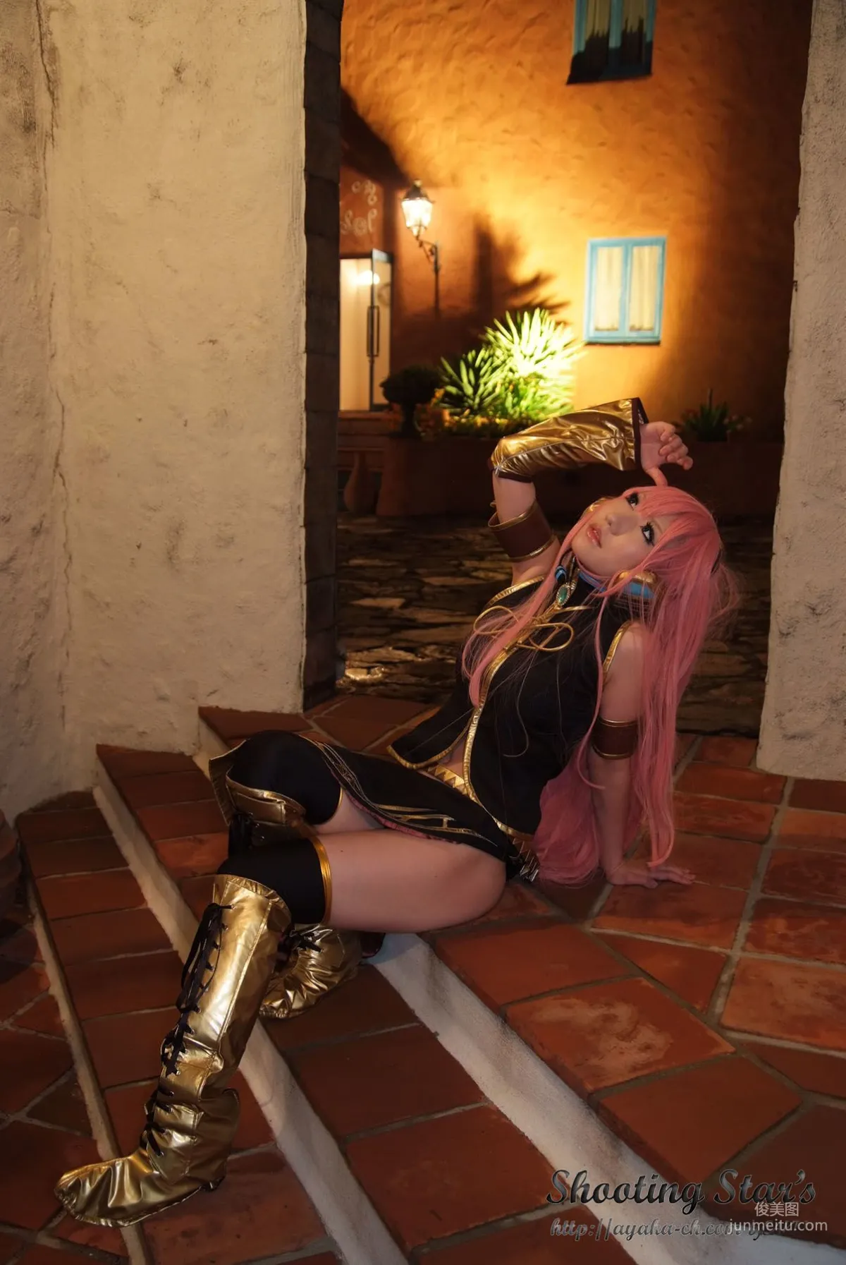 绫香 (Sakuサク) 《VOCALOID》 Megurine Luka [Shooting Star's] 写真集120