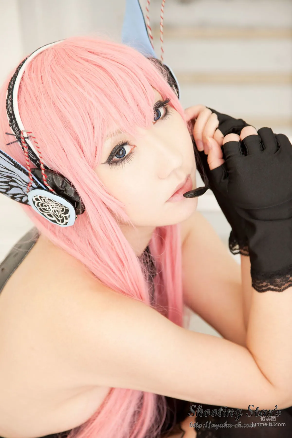 绫香 (Sakuサク) 《VOCALOID》 Megurine Luka [Shooting Star's] 写真集74