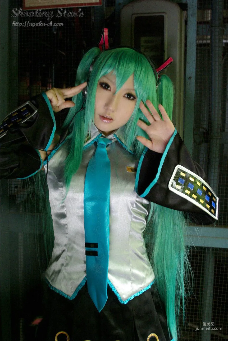 サク (绫香 Saku Ayaka) 《VOCALOID》Hatsune Miku [Shooting Star's] 写真集57