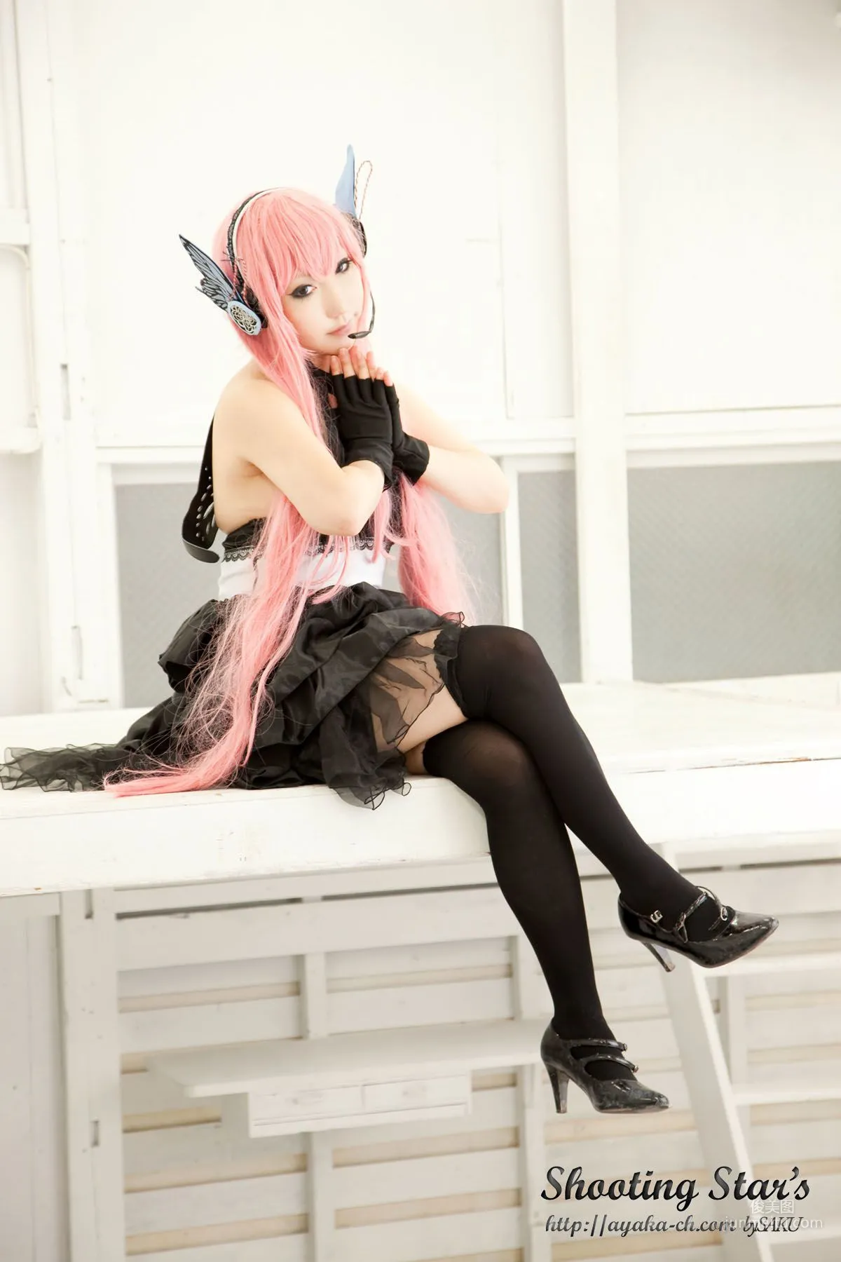 绫香 (Sakuサク) 《VOCALOID》 Megurine Luka [Shooting Star's] 写真集47