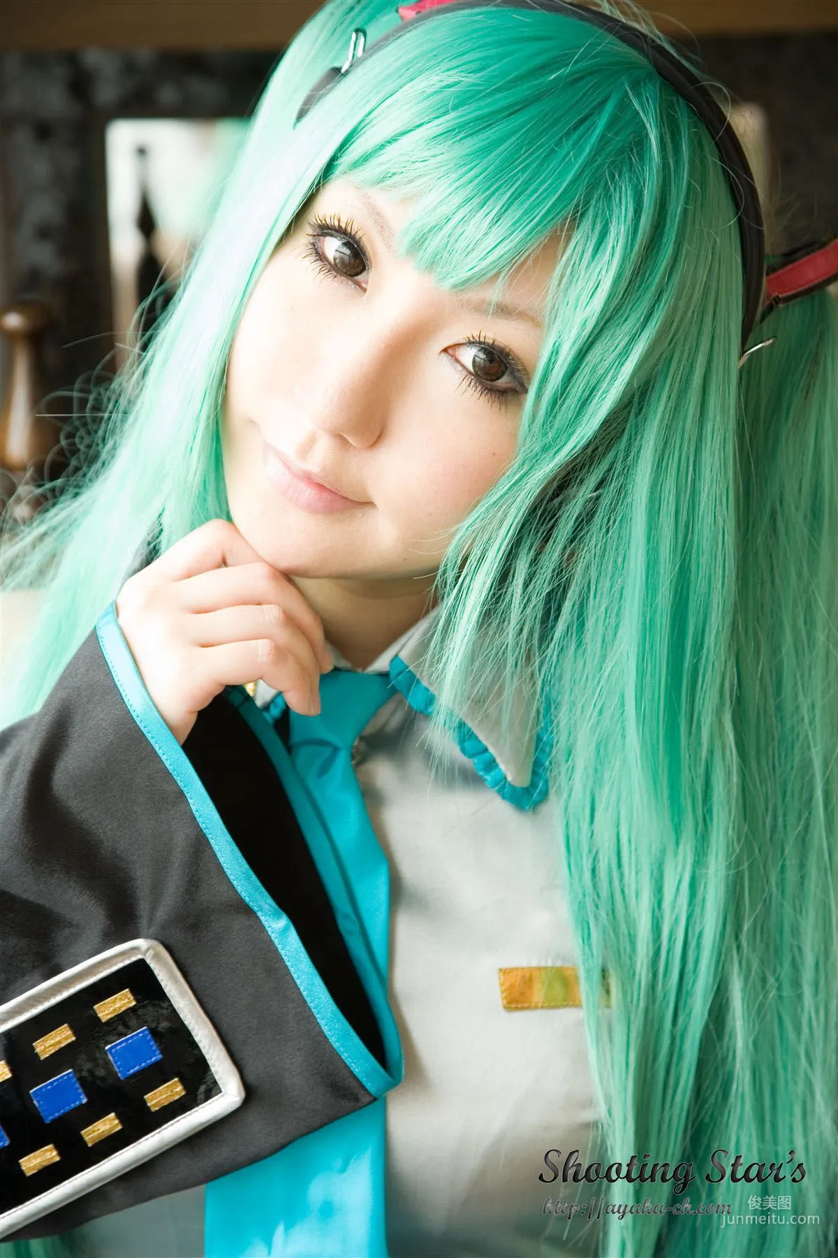 サク (绫香 Saku Ayaka) 《VOCALOID》Hatsune Miku [Shooting Star's] 写真集38