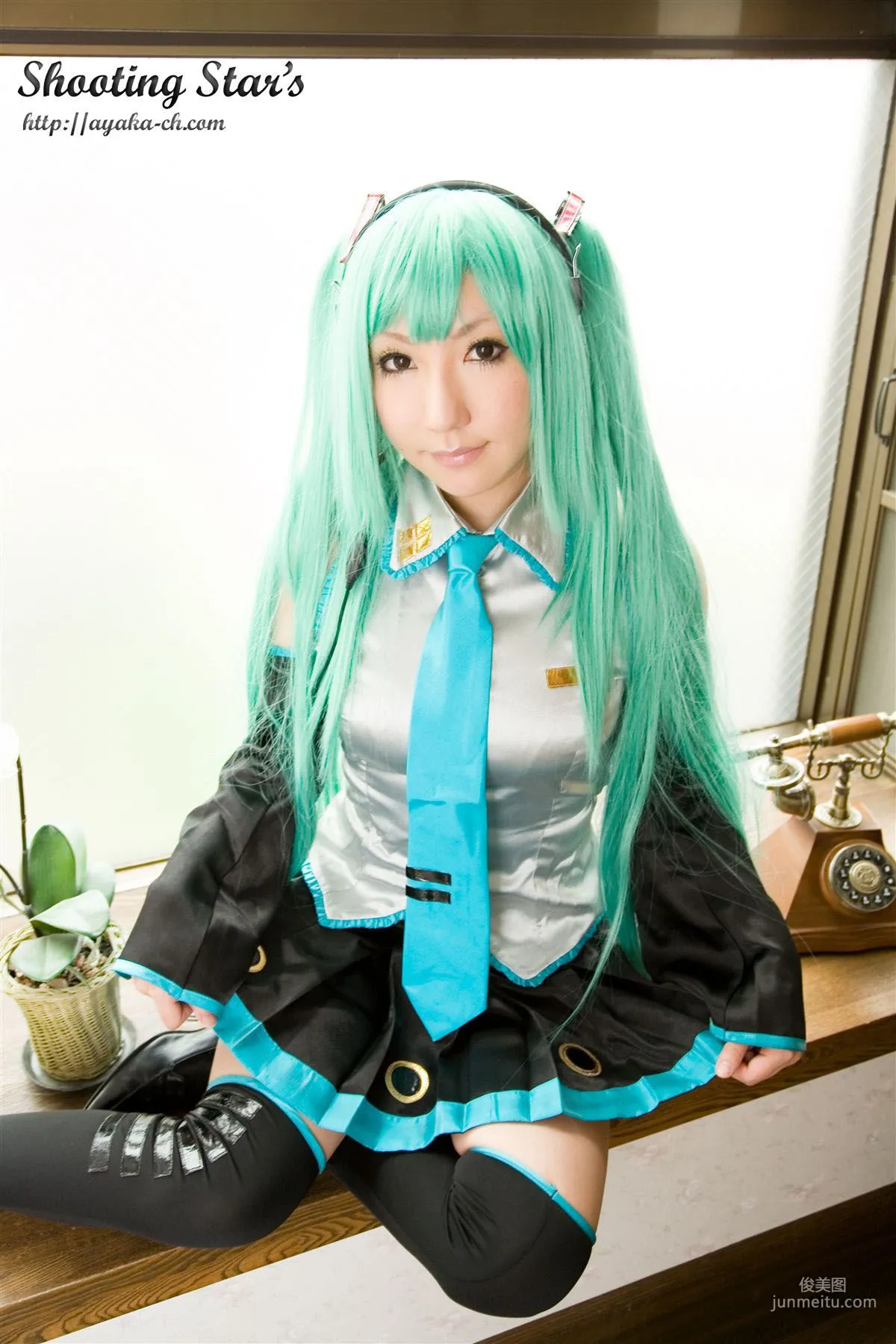 サク (绫香 Saku Ayaka) 《VOCALOID》Hatsune Miku [Shooting Star's] 写真集34