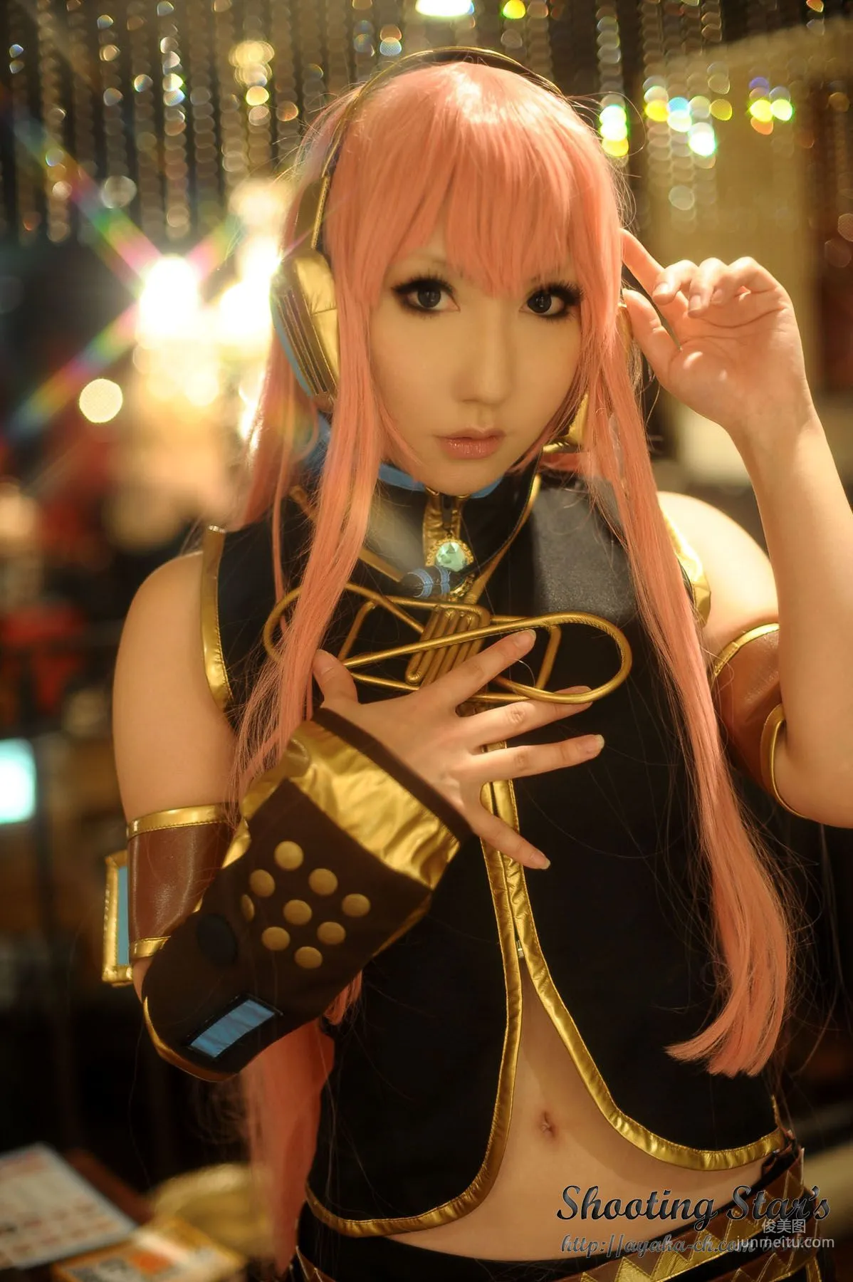 绫香 (Sakuサク) 《VOCALOID》 Megurine Luka [Shooting Star's] 写真集13