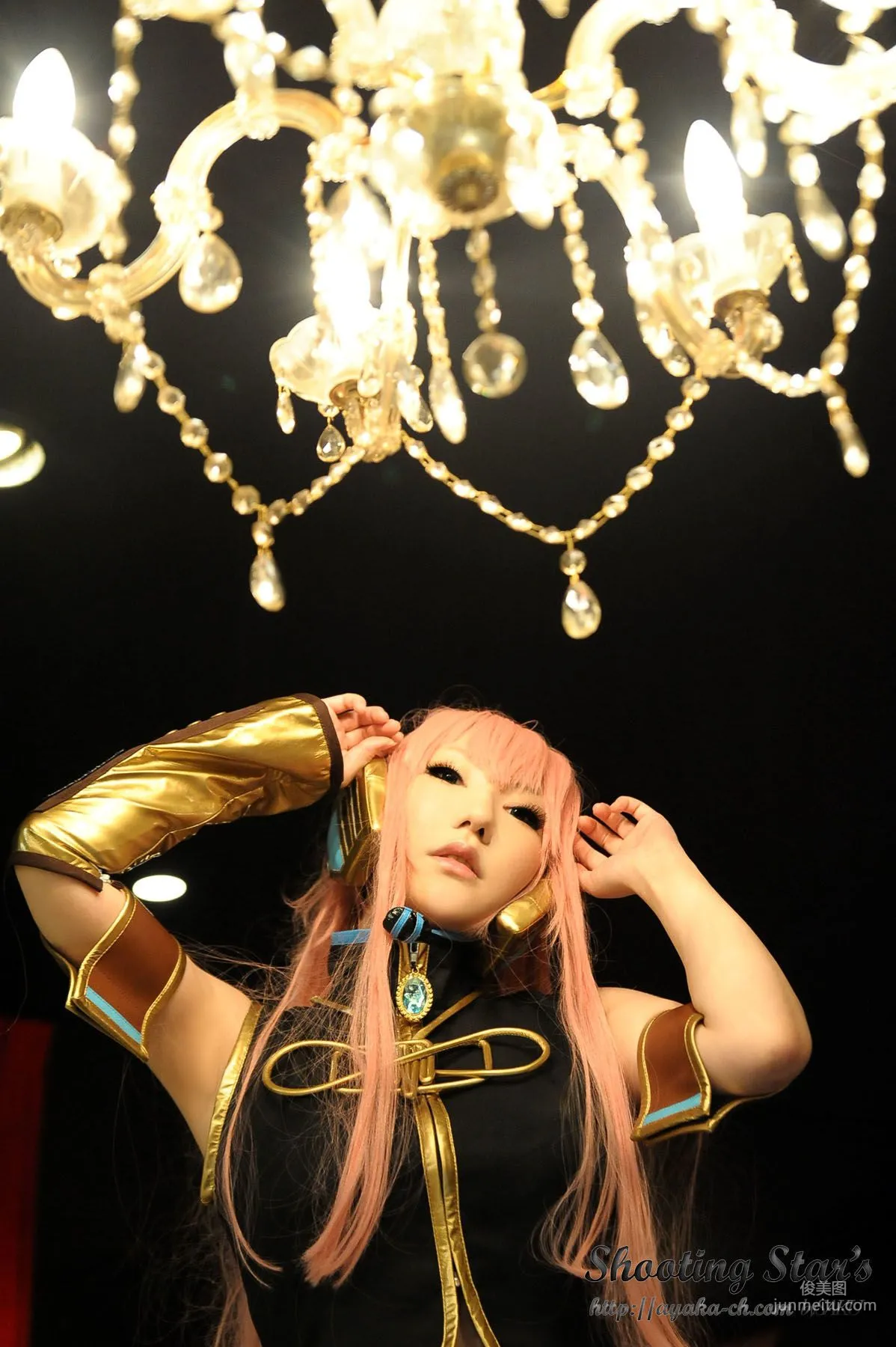 绫香 (Sakuサク) 《VOCALOID》 Megurine Luka [Shooting Star's] 写真集5