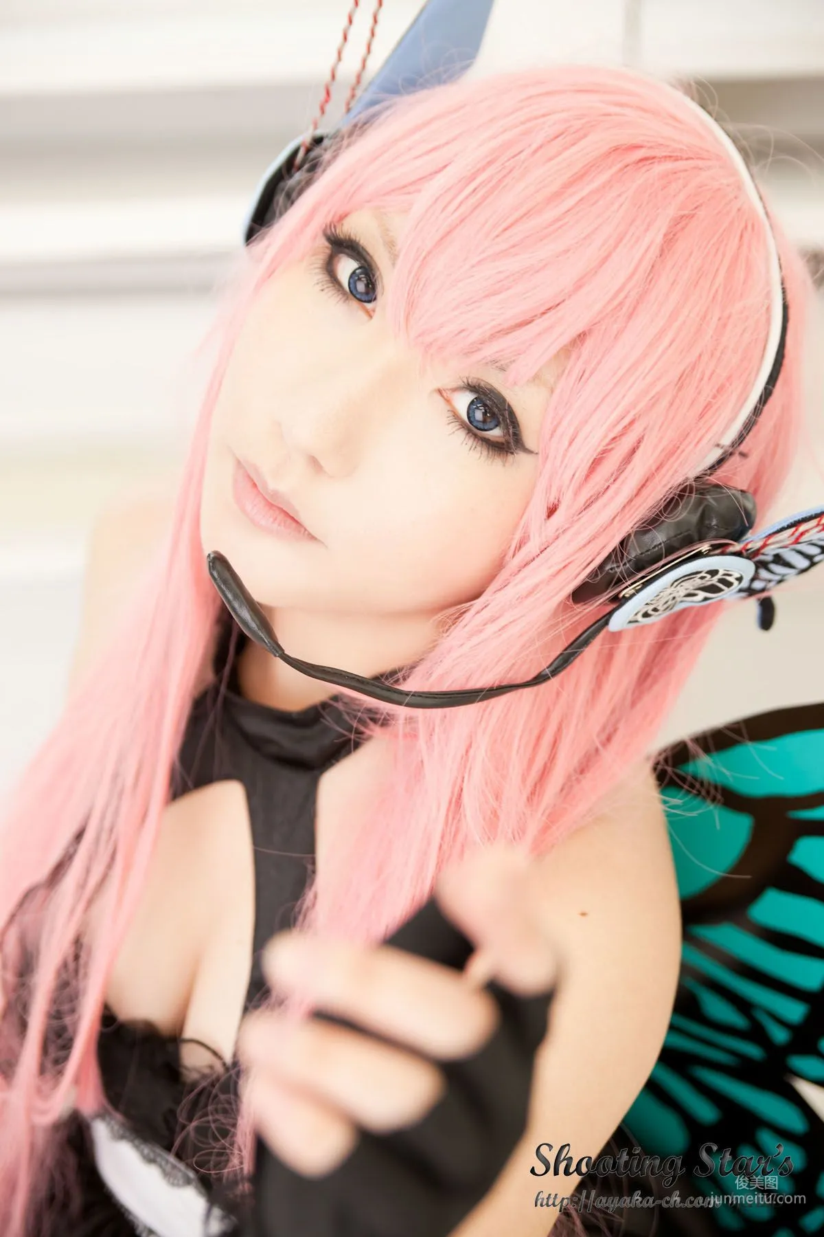 绫香 (Sakuサク) 《VOCALOID》 Megurine Luka [Shooting Star's] 写真集43