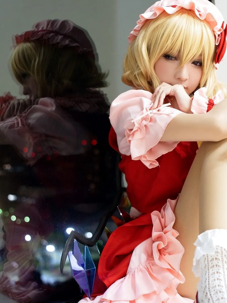 火将ロシエル 《Touhou Project》Hakurei Reimu+Flandre Scarlet [猫耳メイド屋] 写真集52