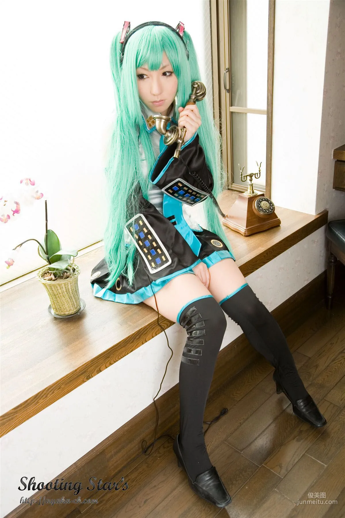 サク (绫香 Saku Ayaka) 《VOCALOID》Hatsune Miku [Shooting Star's] 写真集30