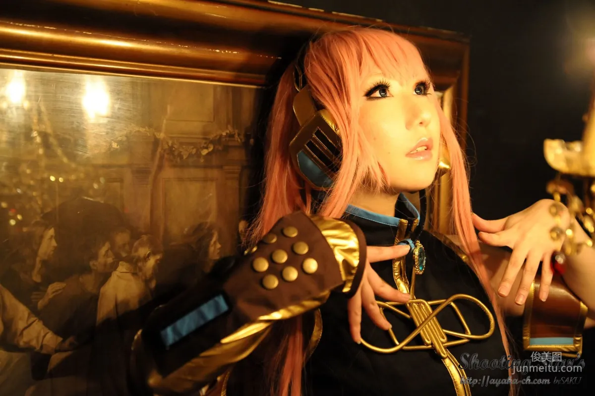 绫香 (Sakuサク) 《VOCALOID》 Megurine Luka [Shooting Star's] 写真集3