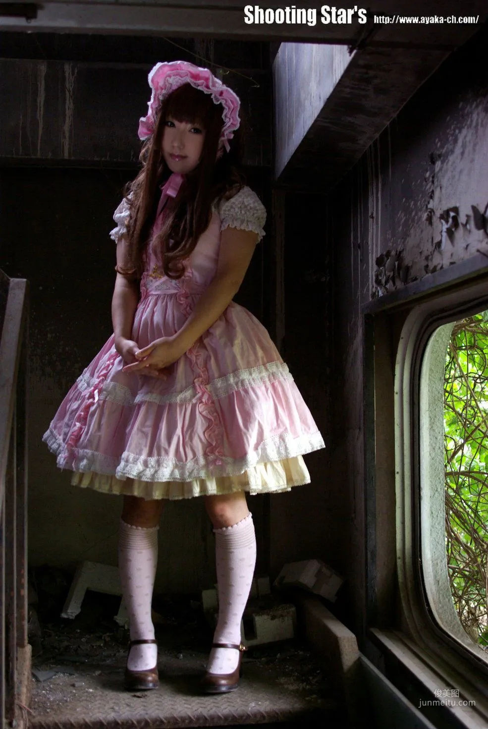 绫香 (Sakuサク)  [Hana-Ori] Gothic Lolita 写真集32