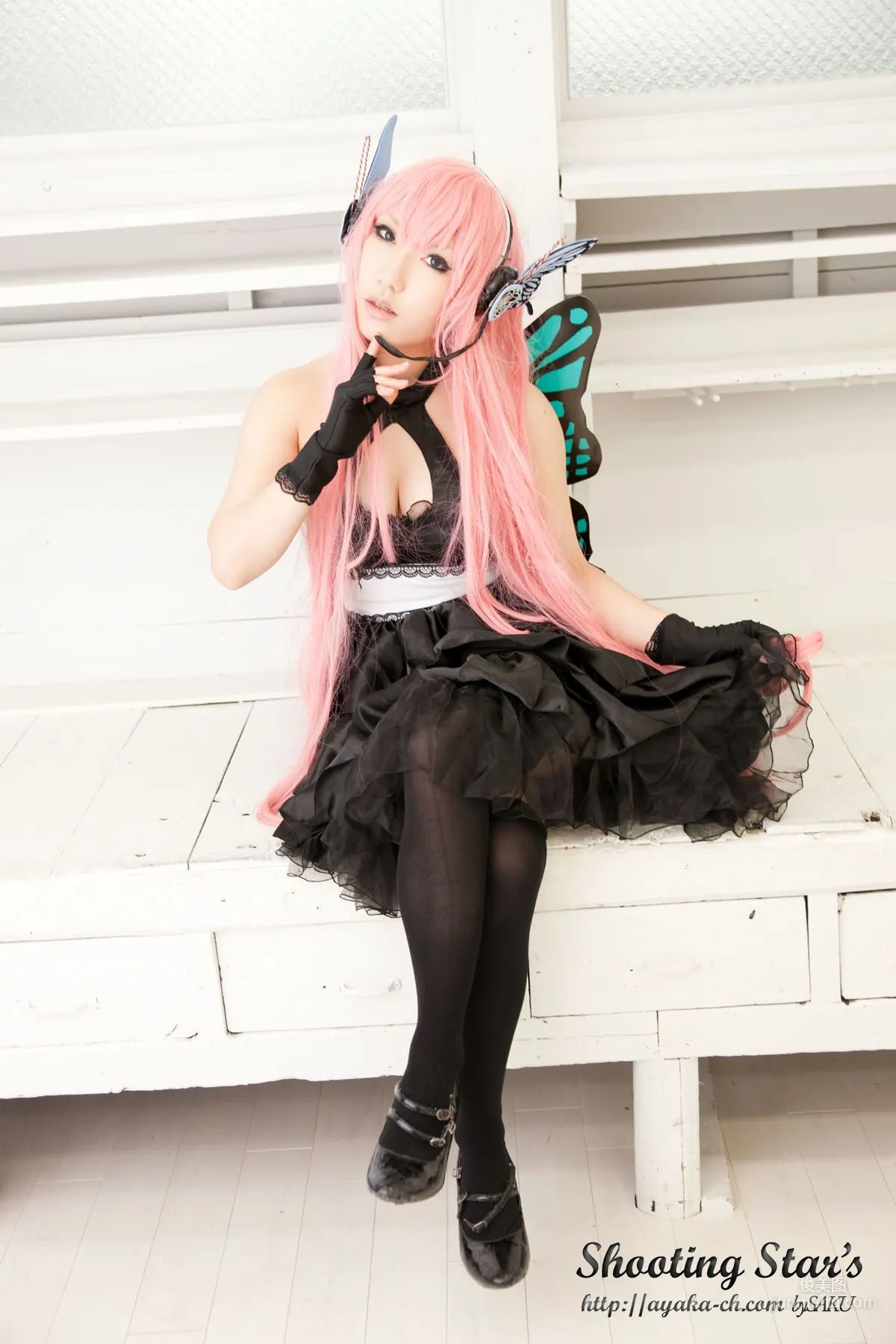 绫香 (Sakuサク) 《VOCALOID》 Megurine Luka [Shooting Star's] 写真集27