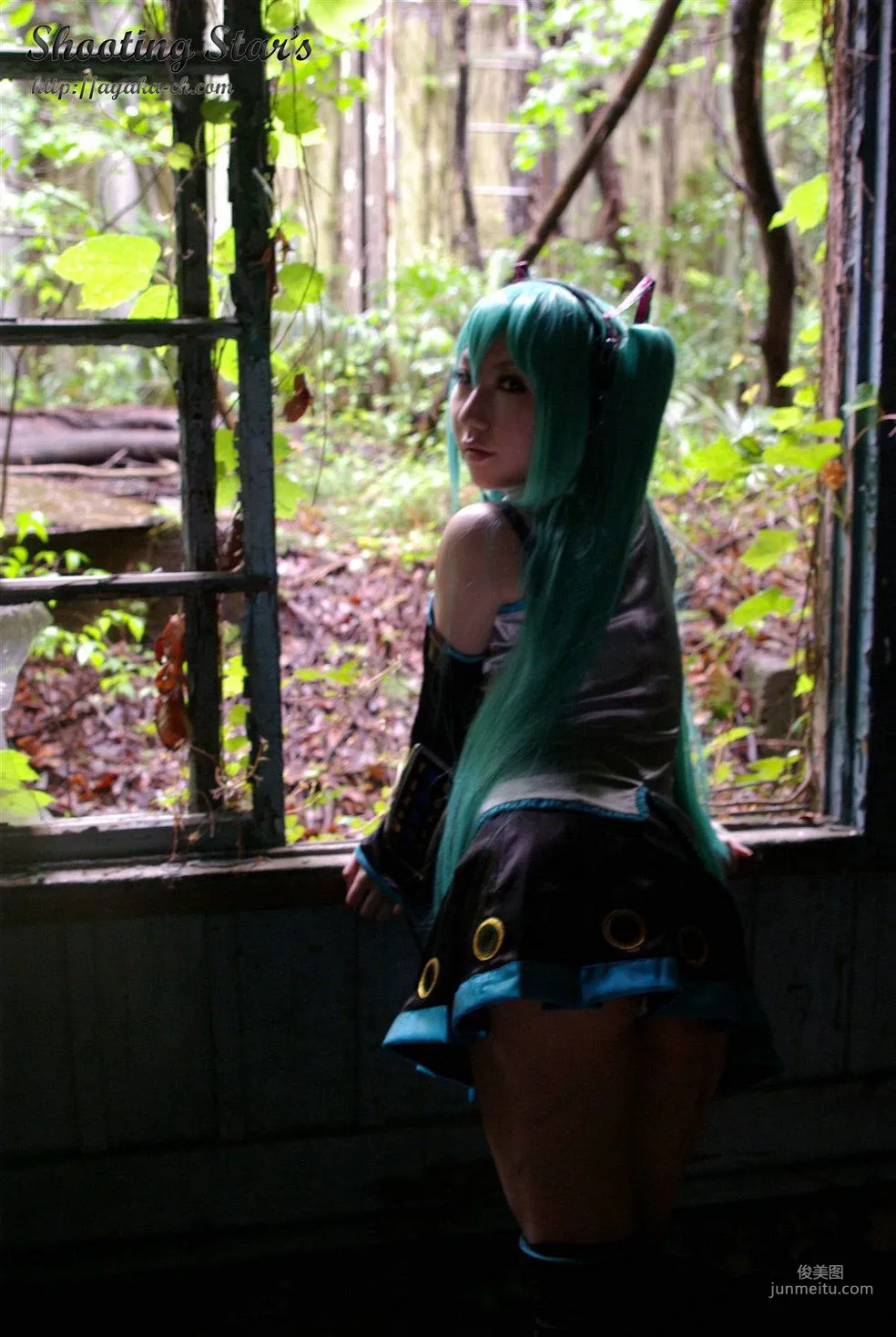 サク (绫香 Saku Ayaka) 《VOCALOID》Hatsune Miku [Shooting Star's] 写真集54