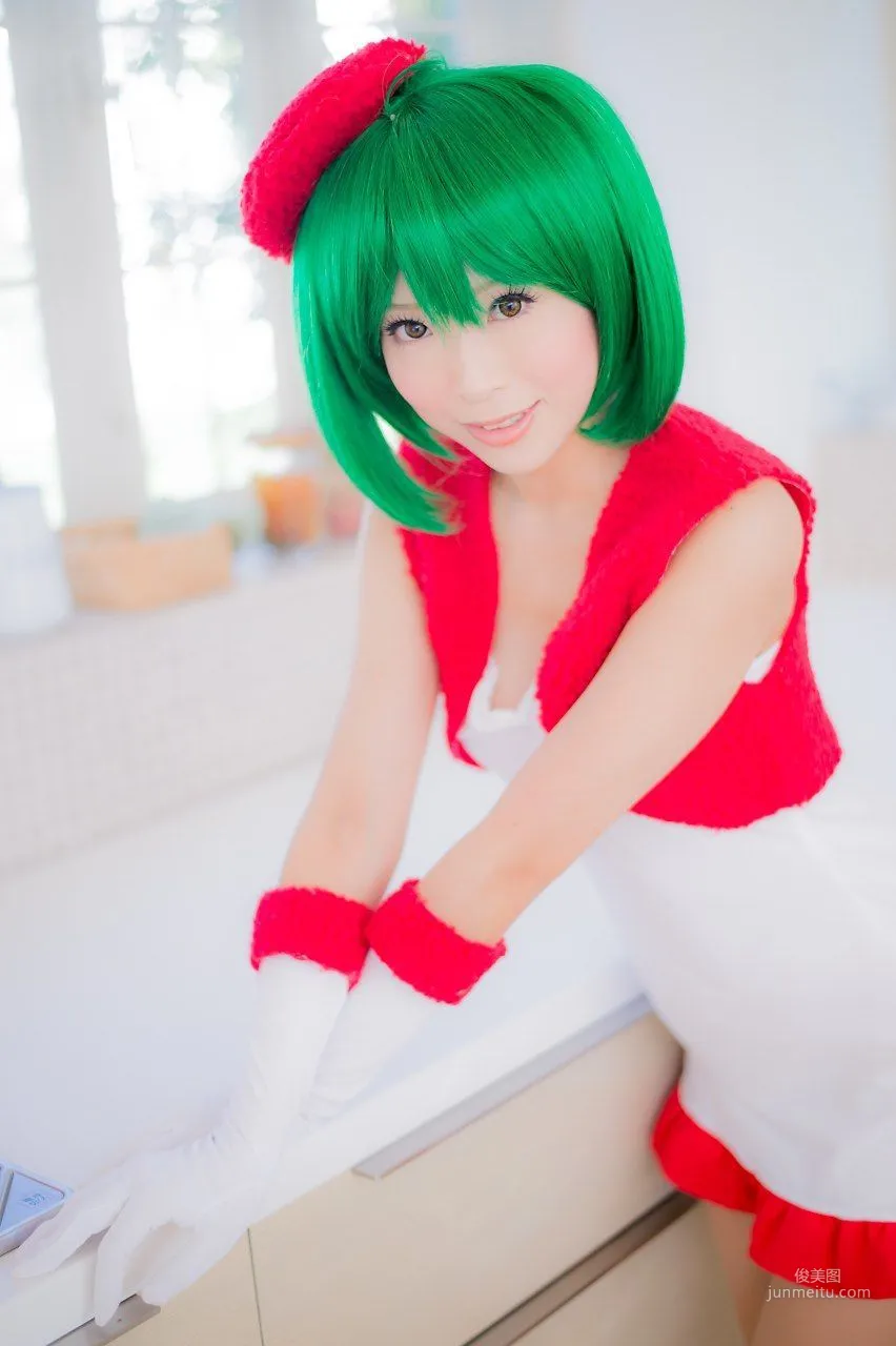 真白ゆき  コスプレ《Macros》Ranka Lee(Xmas ver.) 写真集46