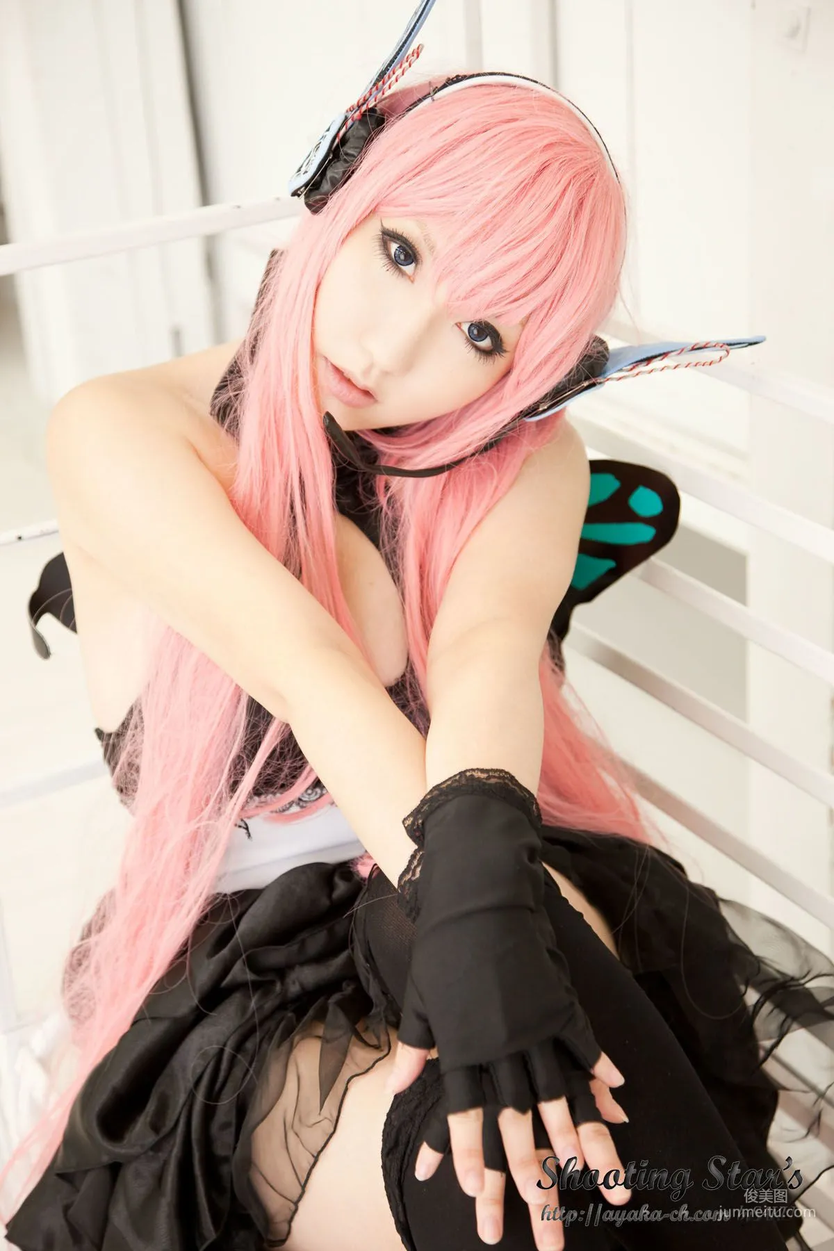 绫香 (Sakuサク) 《VOCALOID》 Megurine Luka [Shooting Star's] 写真集82