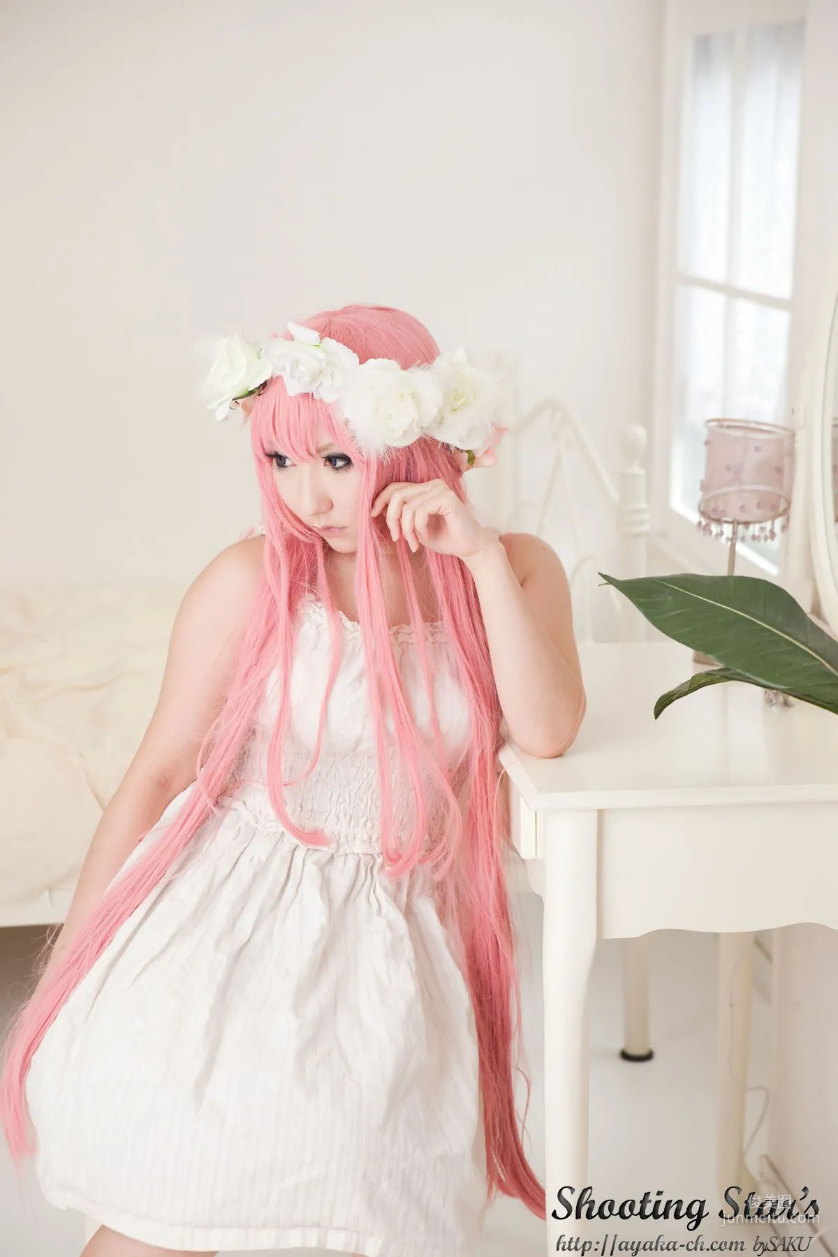 绫香 (Sakuサク) 《VOCALOID》 Megurine Luka [Shooting Star's] 写真集96