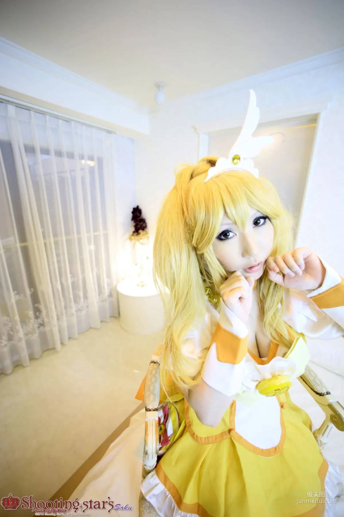 サク (Saku) 《光之美少女》Cure Peace+Cure Beauty 写真集100