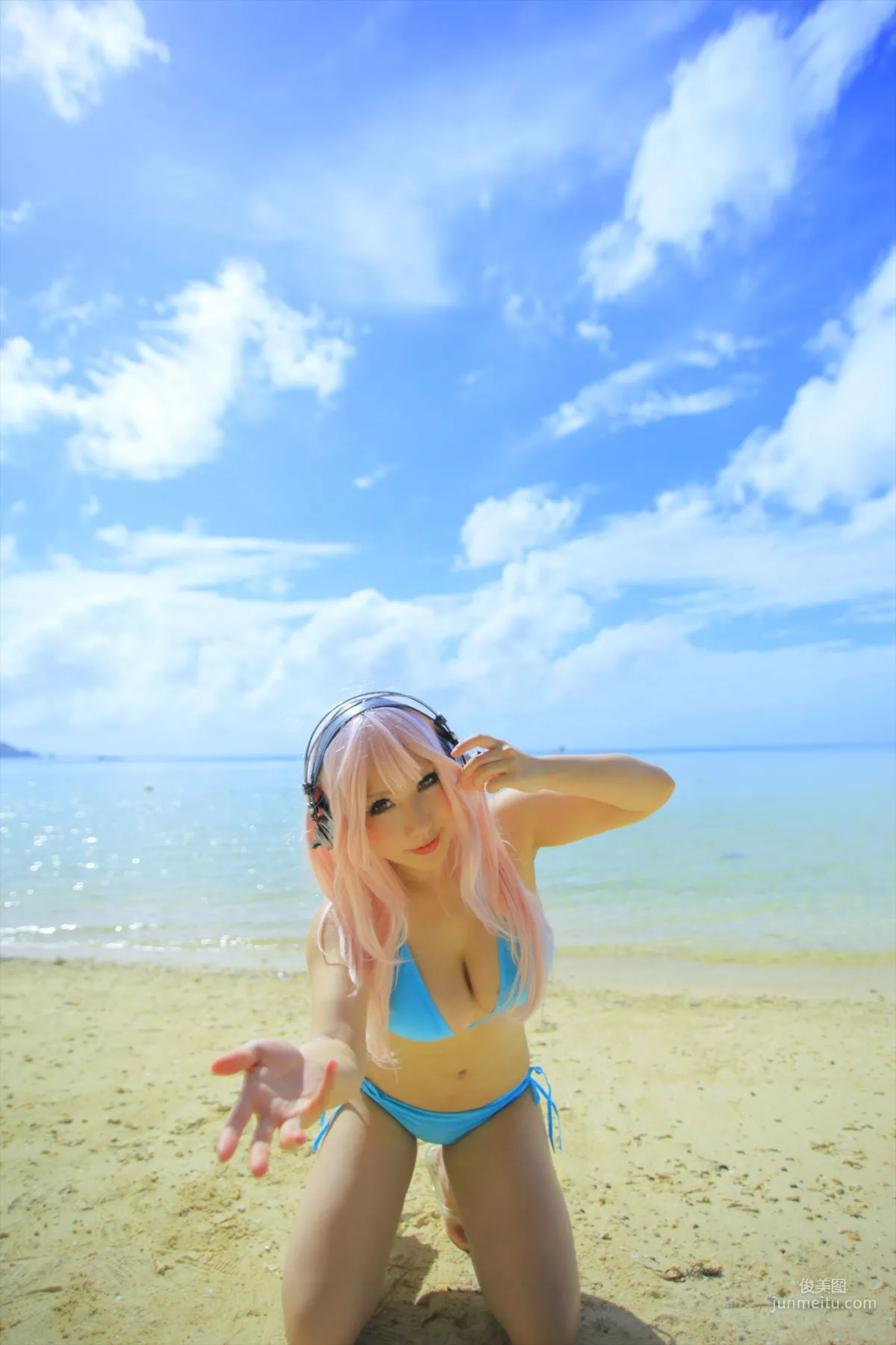 サク (Saku) 《Sonicomi》Super Sonico [Shooting Star's] 写真集87