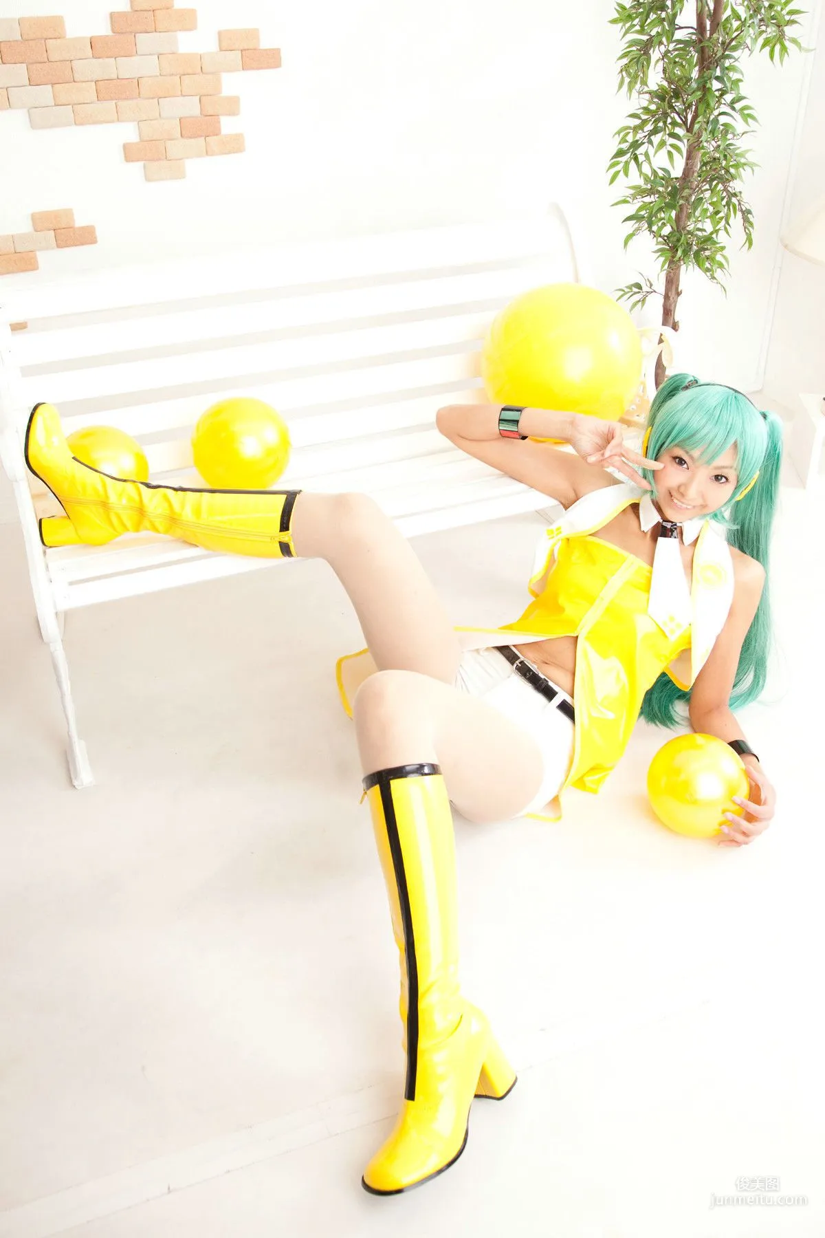 Necoco(ねここ) 《VOCALOID》初音ミク 第2部 写真集100