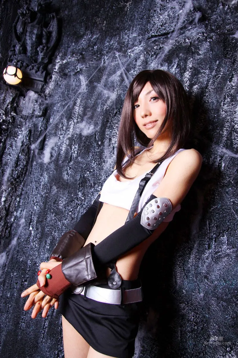 華群みさき 《Final Fantasy》Tifa Lockhart  [HONEY BUNNY] 写真集32