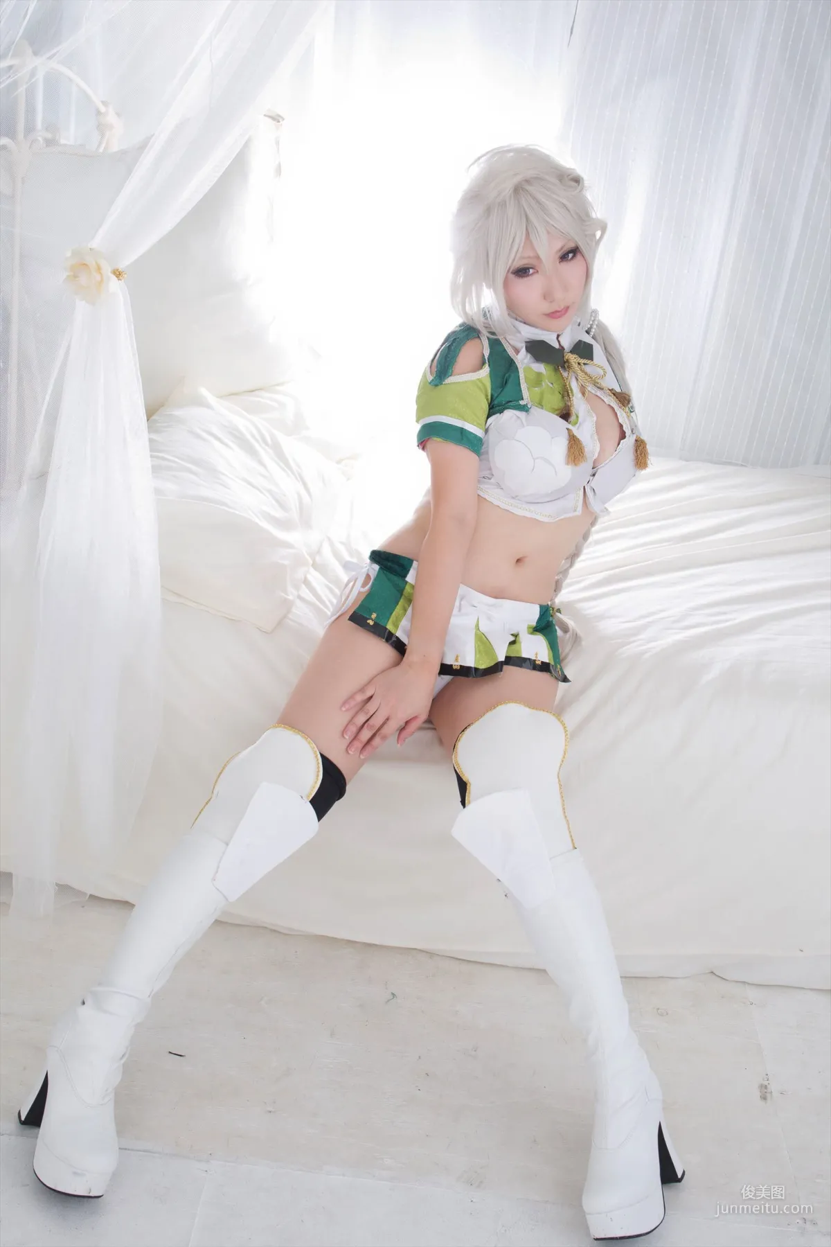 サク (绫香) 《Kantai Collection》Unryuu+Zuikaku+Syoukaku [Shooting Star's] 写真集14