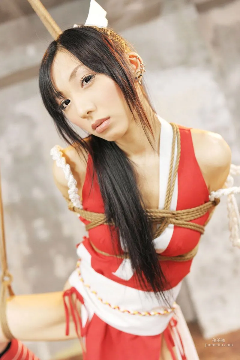 華群みさき 《KING OF FIGHTERS》MAI SHIRANUI 写真集40