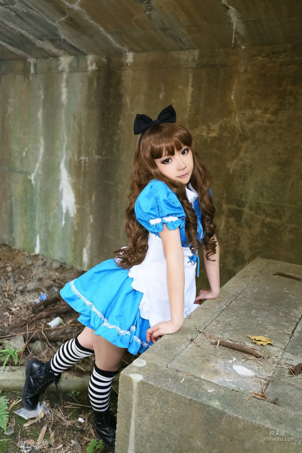 日暮らん 《Alice's Adventures in Wonderland》 Lite.Ver. [HBS] 写真集4