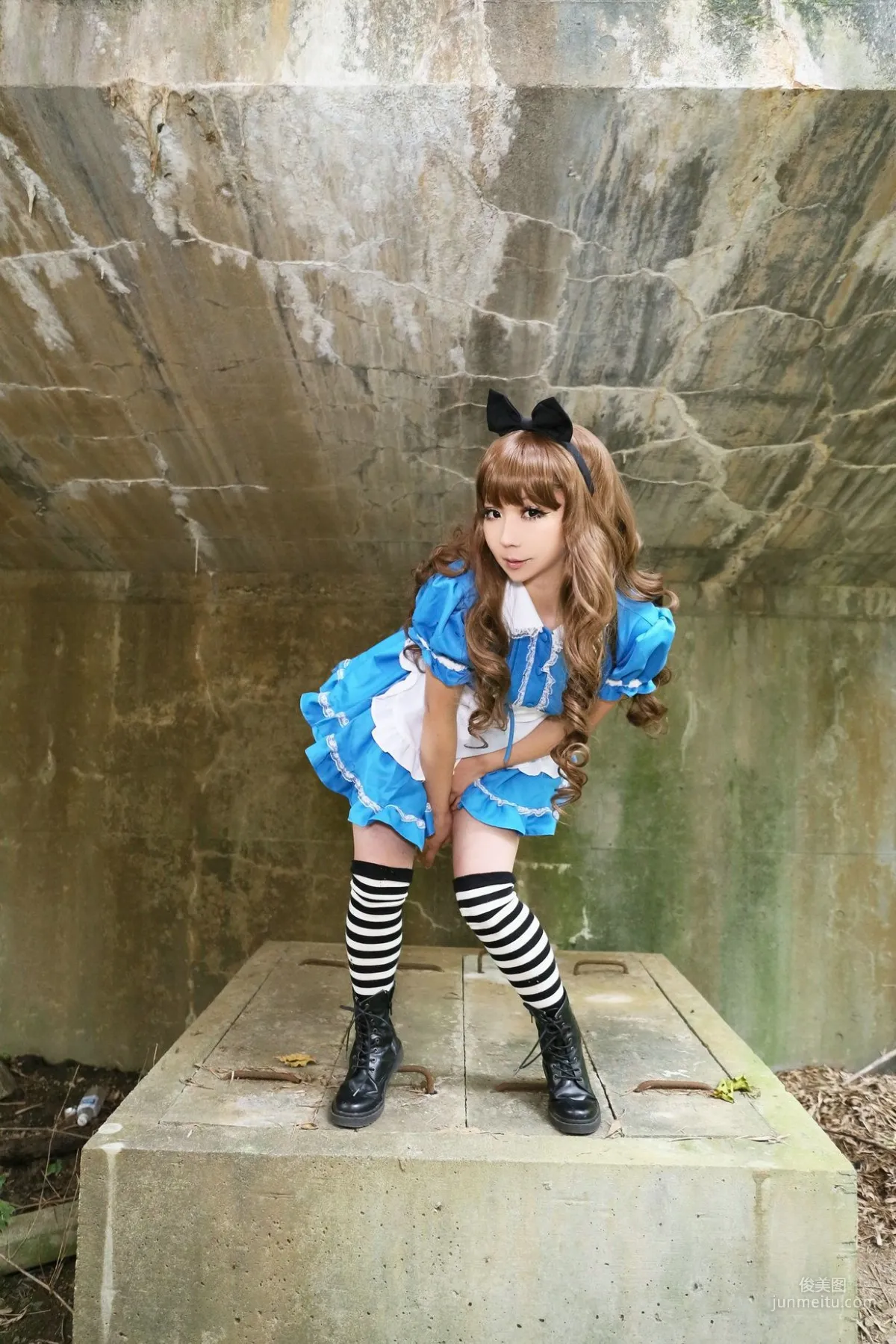 日暮らん 《Alice's Adventures in Wonderland》 Lite.Ver. [HBS] 写真集5