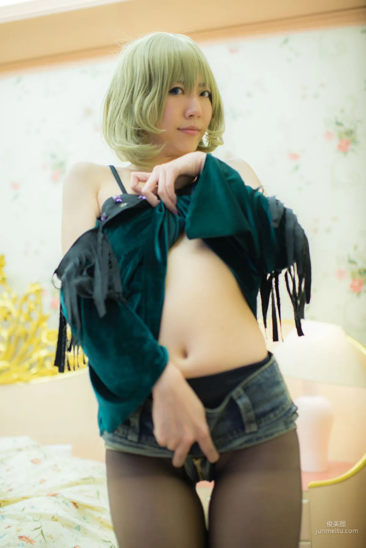 Ayane(あやね) 《Idolmaster》Takagaki Kaede(高垣楓) [Wolf Fang!!] 写真集18