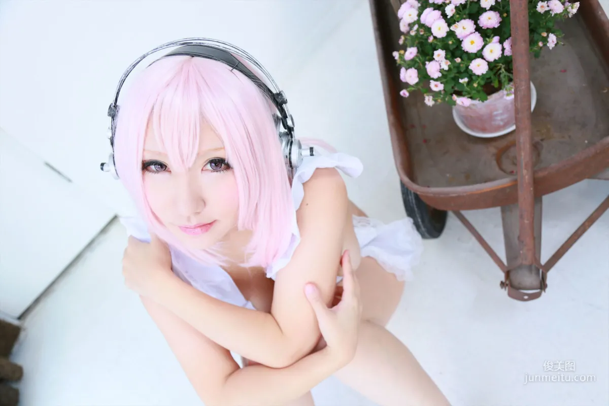 サク (Saku) 《Sonicomi》Super Sonico [Shooting Star's] 写真集47