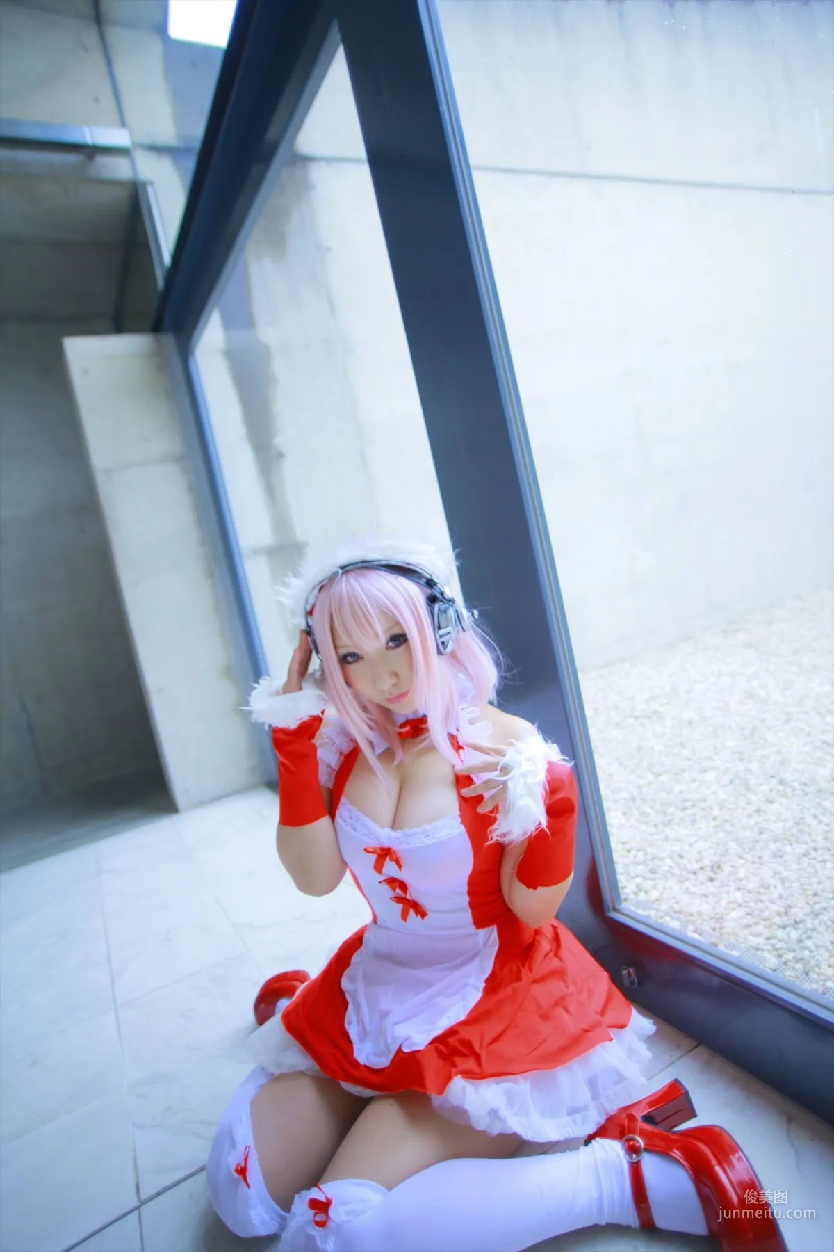 サク (Saku) 《Sonicomi》Super Sonico [Shooting Star's] 写真集104