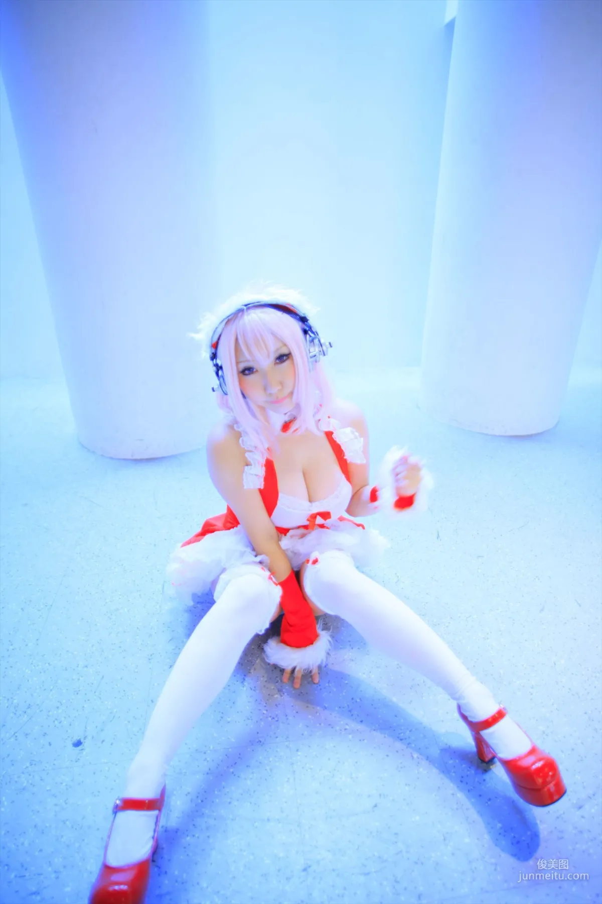 サク (Saku) 《Sonicomi》Super Sonico [Shooting Star's] 写真集97