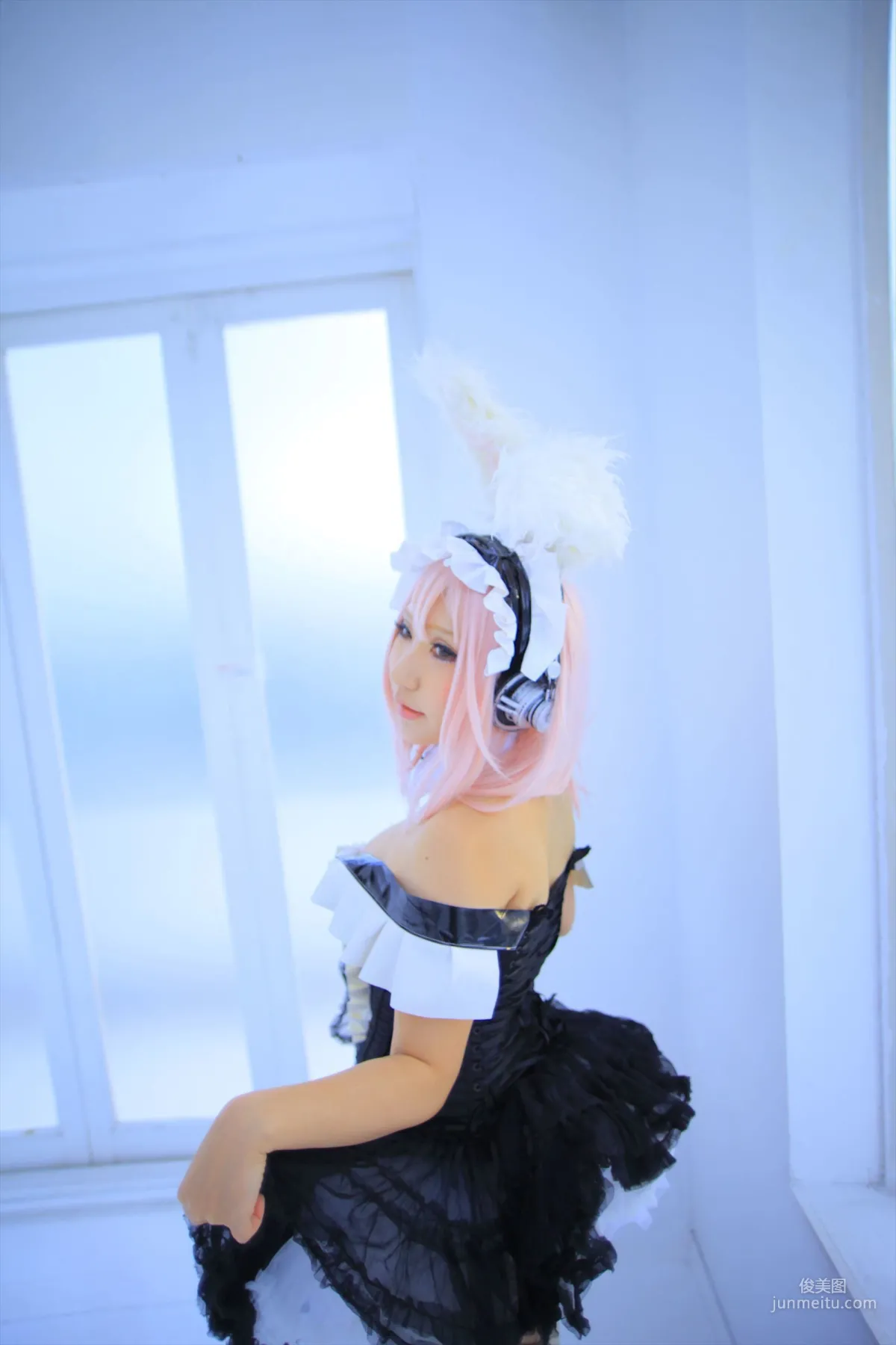 サク (Saku) 《Sonicomi》Super Sonico [Shooting Star's] 写真集79