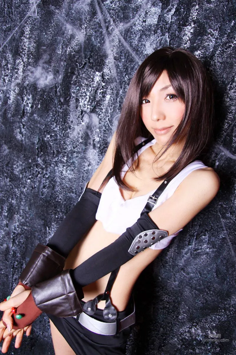 華群みさき 《Final Fantasy》Tifa Lockhart  [HONEY BUNNY] 写真集34