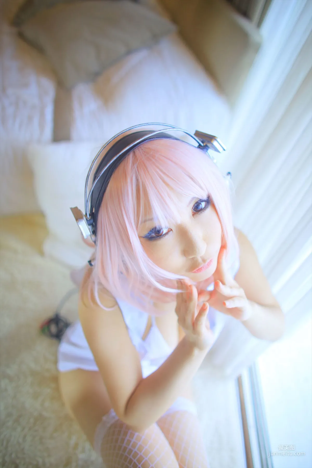 サク (Saku) 《Sonicomi》Super Sonico [Shooting Star's] 写真集18