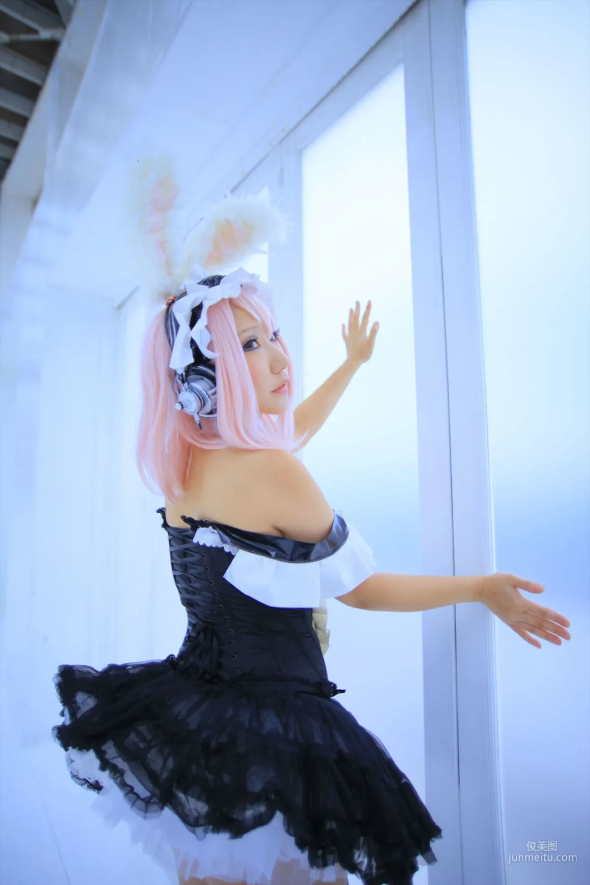 サク (Saku) 《Sonicomi》Super Sonico [Shooting Star's] 写真集81