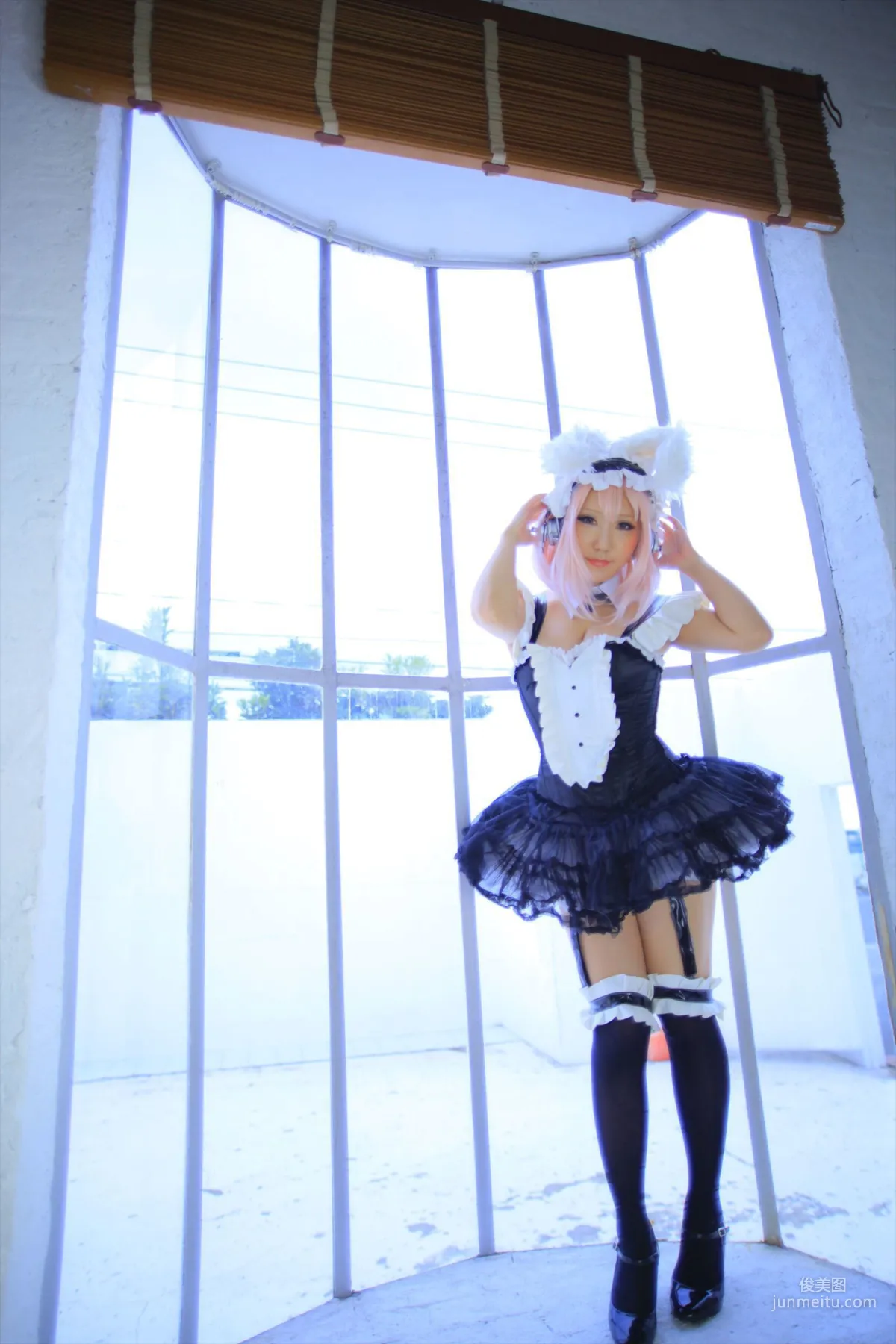 サク (Saku) 《Sonicomi》Super Sonico [Shooting Star's] 写真集68