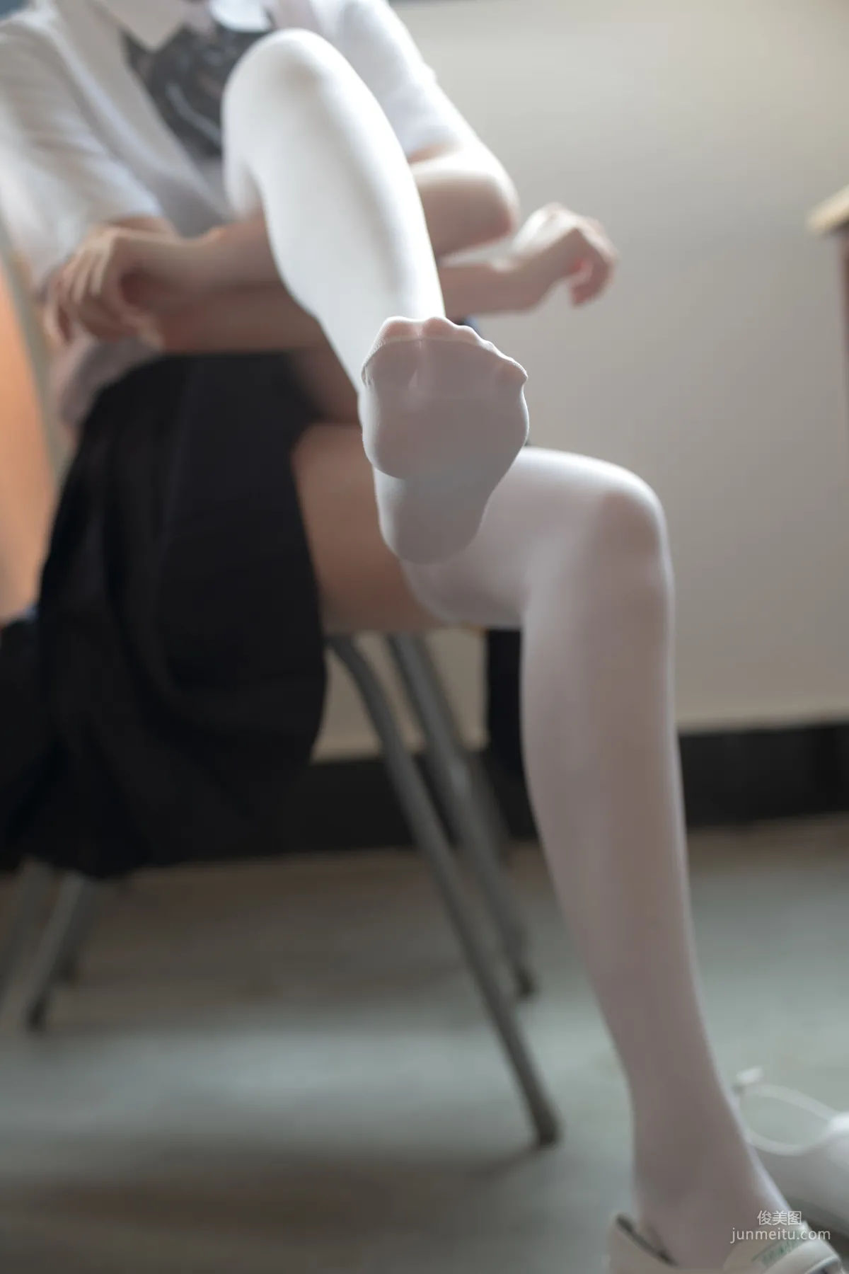 教室里的JK白丝少女 [森萝财团] [BETA-022] 写真集42