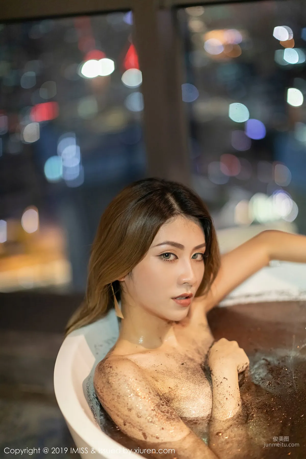 Arlie《性感浴池》 [爱蜜社IMiss] Vol.324 写真集32