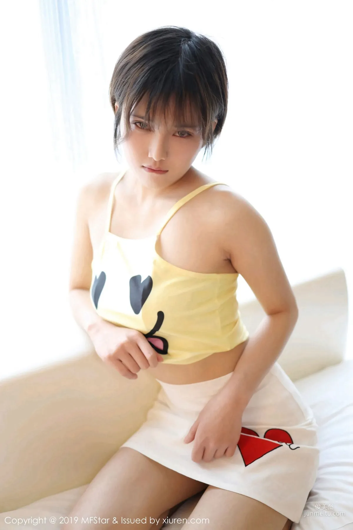 小姿2002《性感吊带丝袜清纯可人》 [模范学院MFStar] Vol.178 写真集23