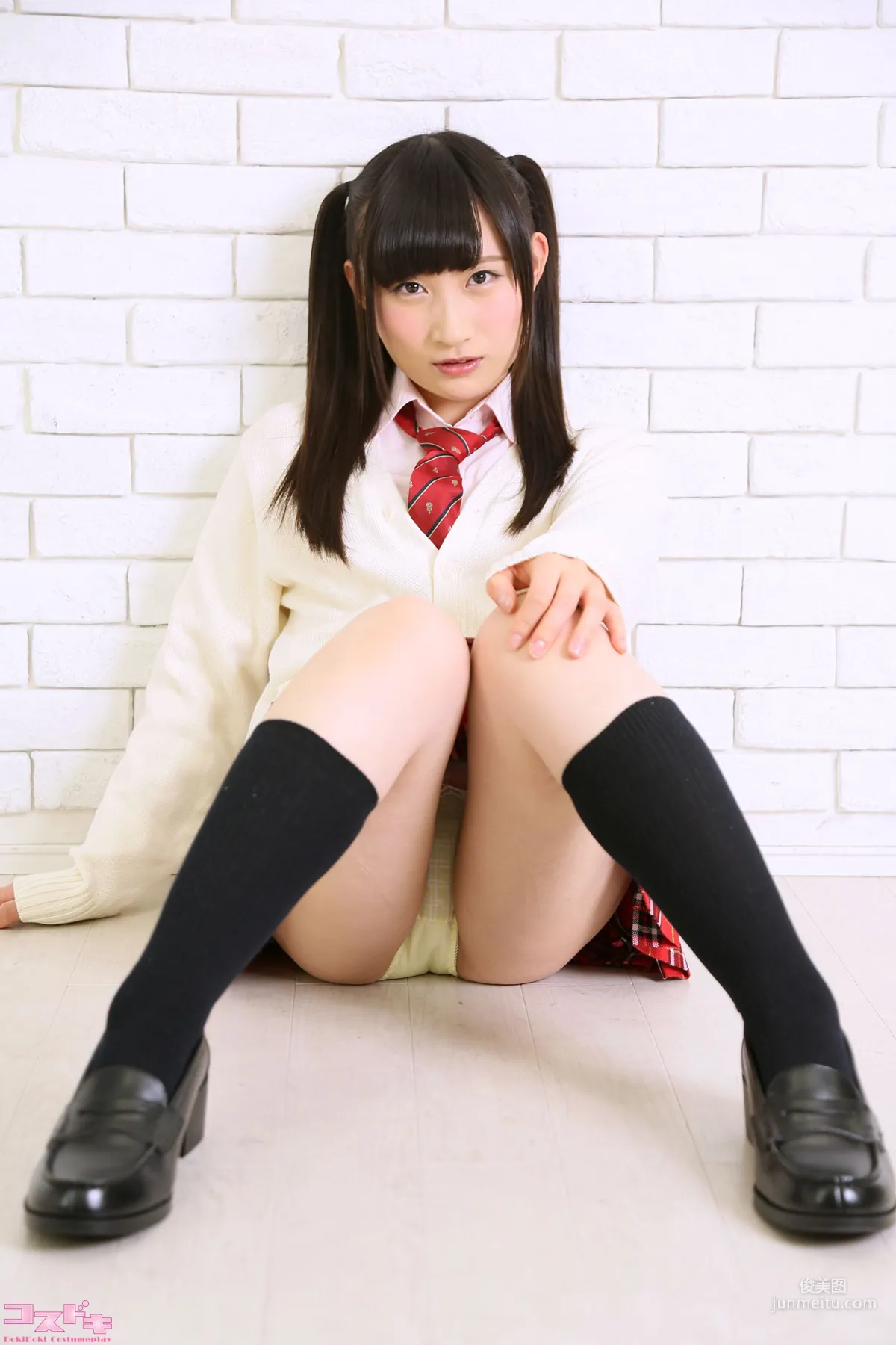 [Cosdoki] 鈴本みな Mina Suzumoto suzumotomina_pic_seifukuB1 写真集23