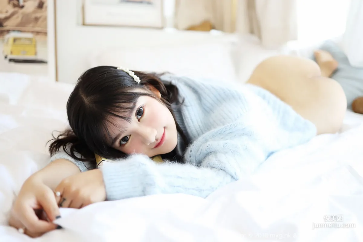 小尤奈《清新的毛衣与低开束胸装》 [美媛馆MyGirl] Vol.338 写真集17