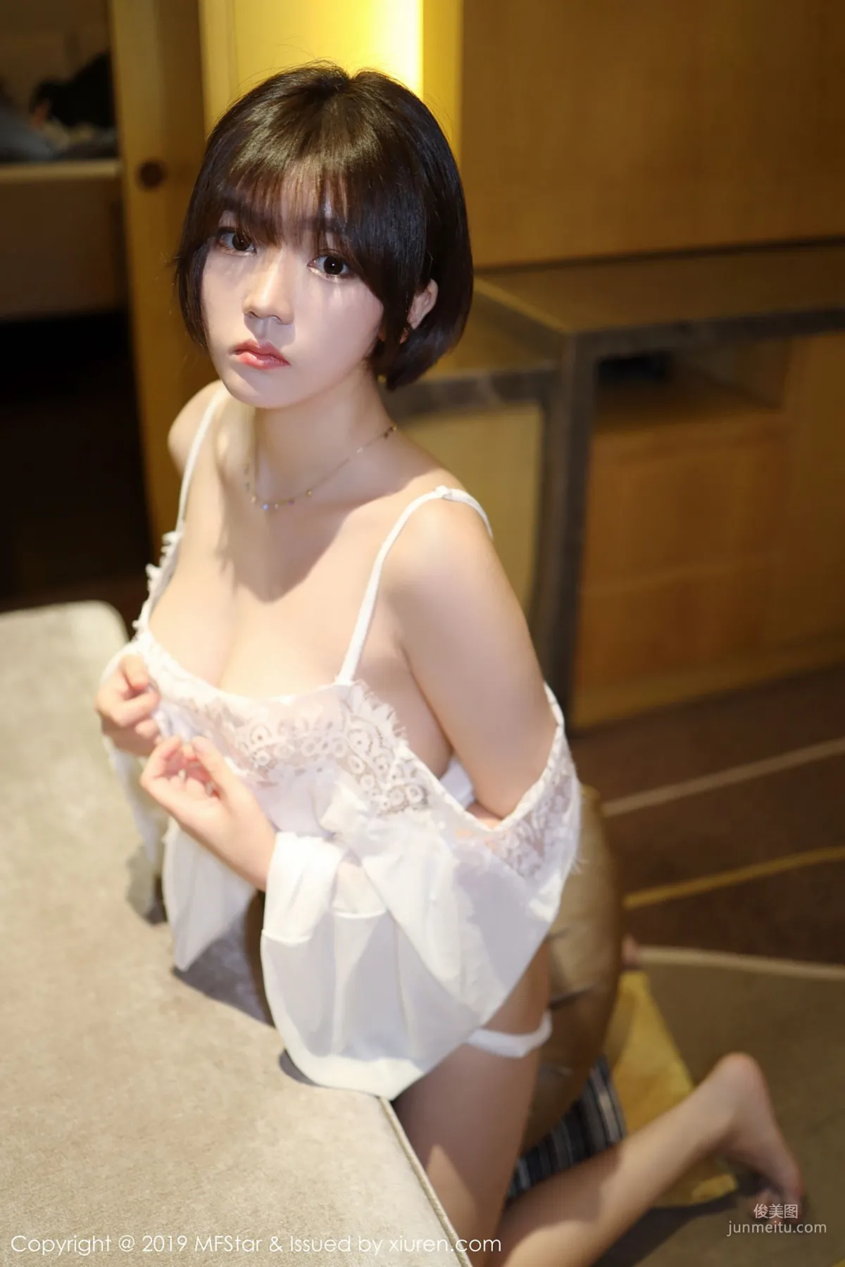 blueblue77/冷不丁《浑然天成的柔婉细腻美女》 [模范学院MFStar] Vol.183 写真集17